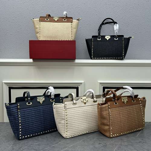 Picture of Valentino Lady Handbags _SKUfw144850586fw
